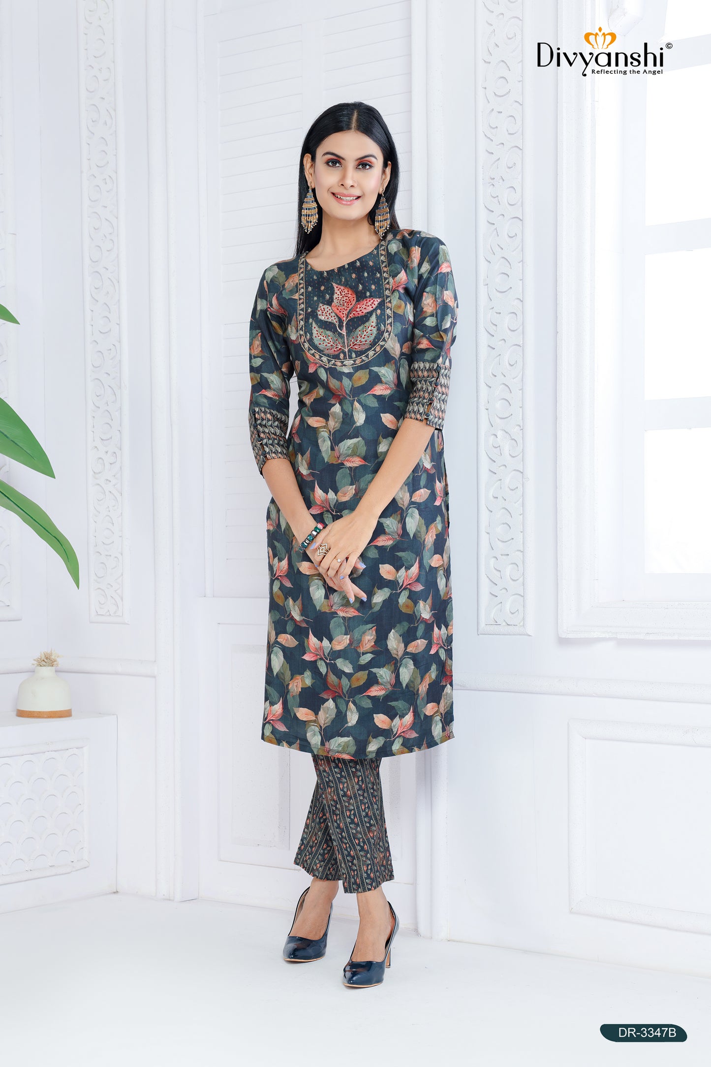 Floral Print Stright Fit Design Kurti with matching Duptta and Bottom (DR3347B)