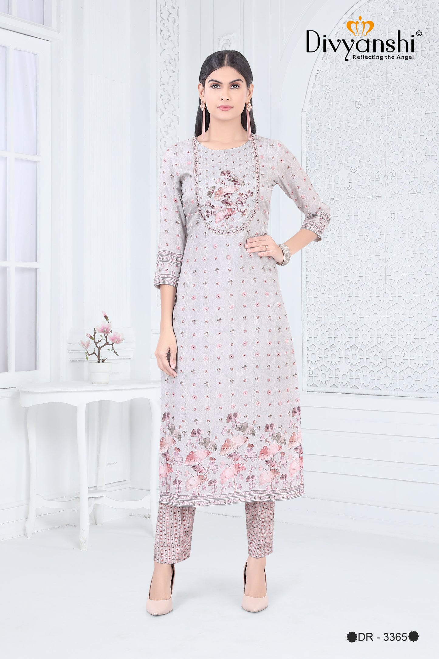 Straight Fit Designer Kurti with matching pant and dupatta (DR3365)